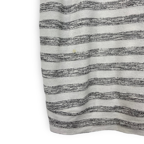 New York & Co Sleeveless Cardigan - Picture 6 of 6